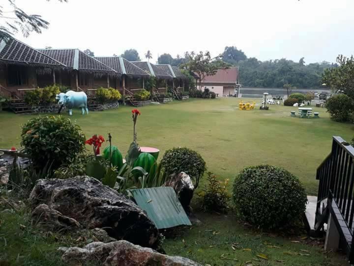 Bamboo House Resort Kanchanaburi Exterior photo